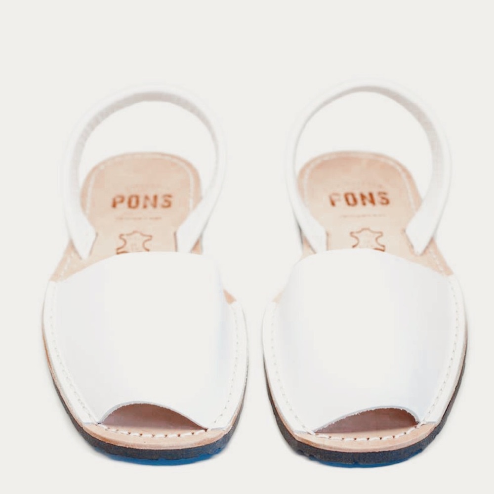 White Pons Menorca Handmade In Spain Sandals size 9